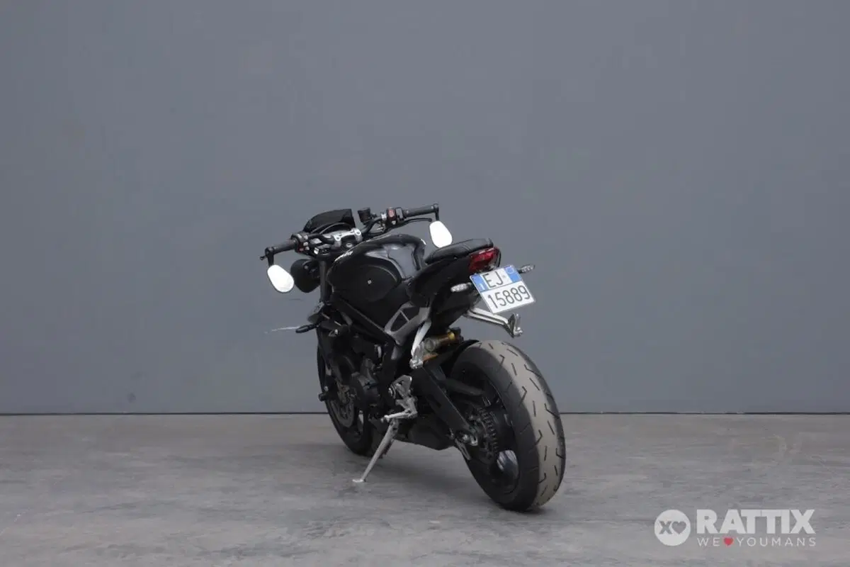 Triumph Street Triple RS (2017 - 19) (5)