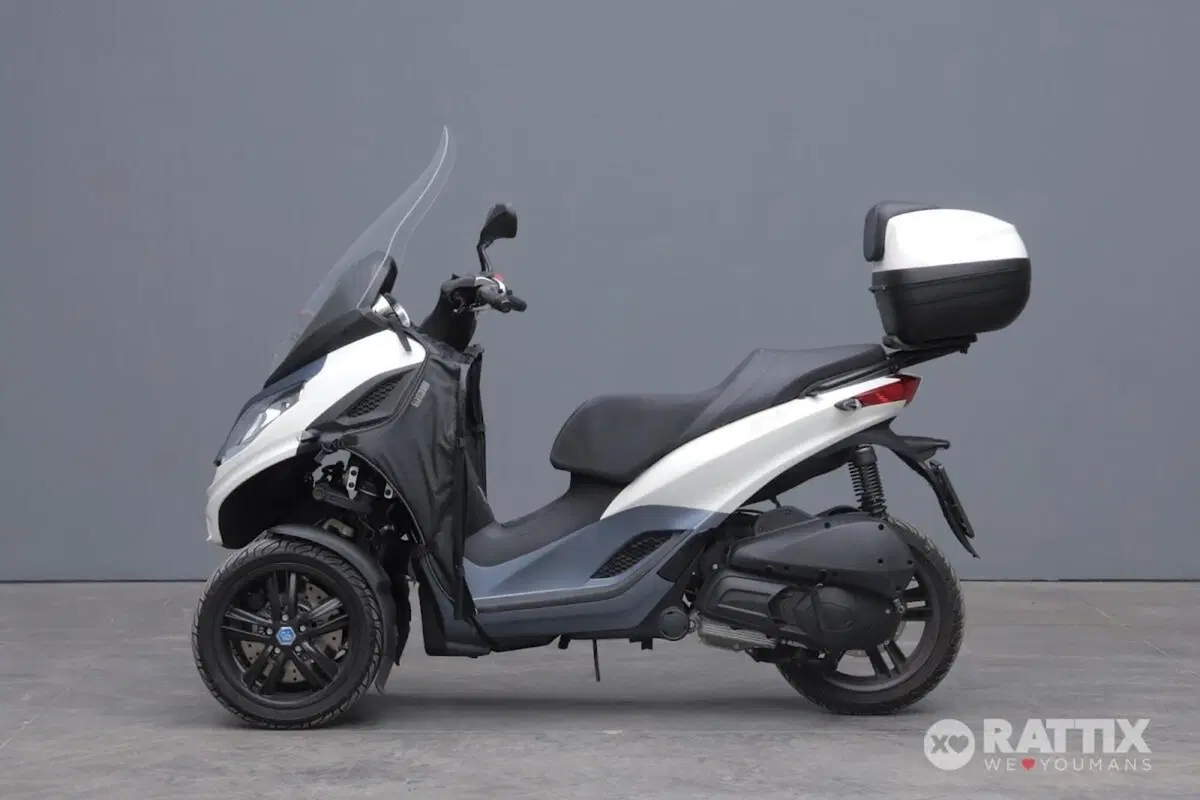 Piaggio MP3 300 ABS Hpe (2021 - 24) (3)