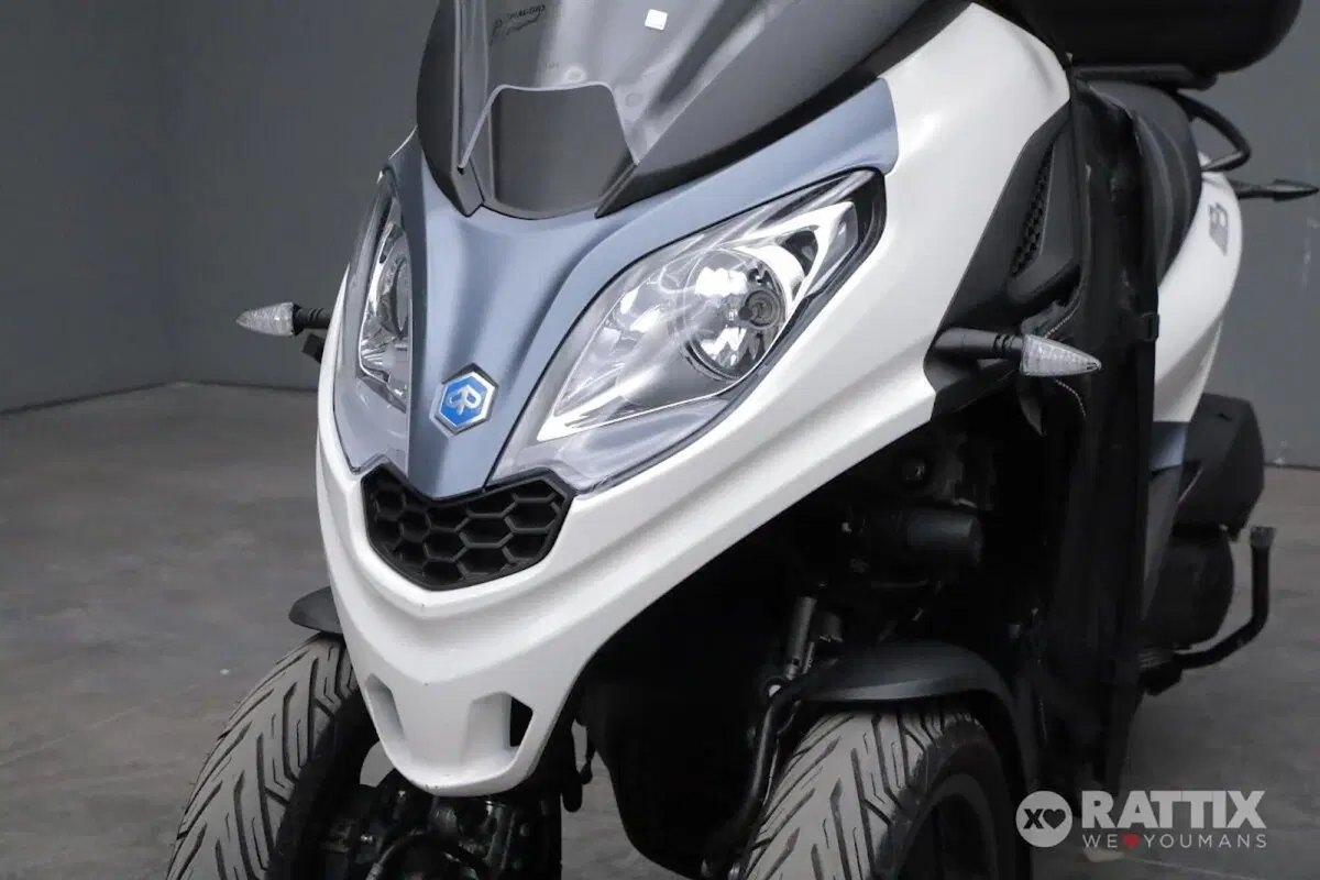 Piaggio MP3 300 ABS Hpe (2021 - 24) (6)