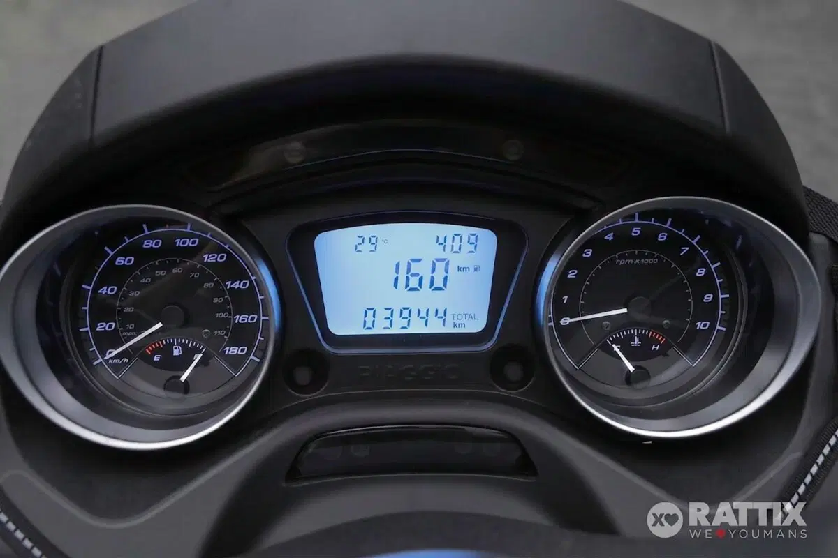 Piaggio MP3 300 ABS Hpe (2021 - 24) (13)
