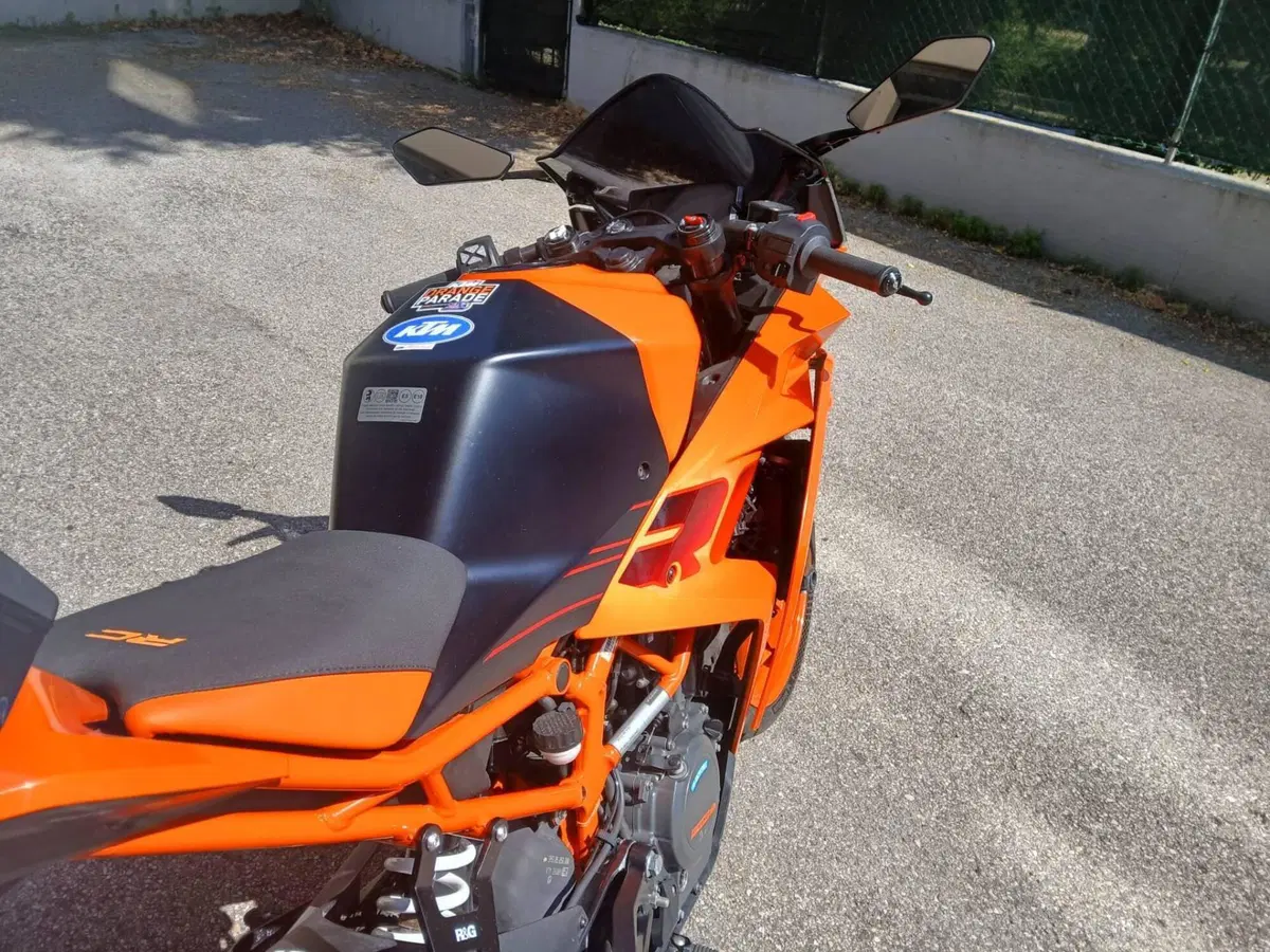 KTM RC 390 (2022 - 26) (3)