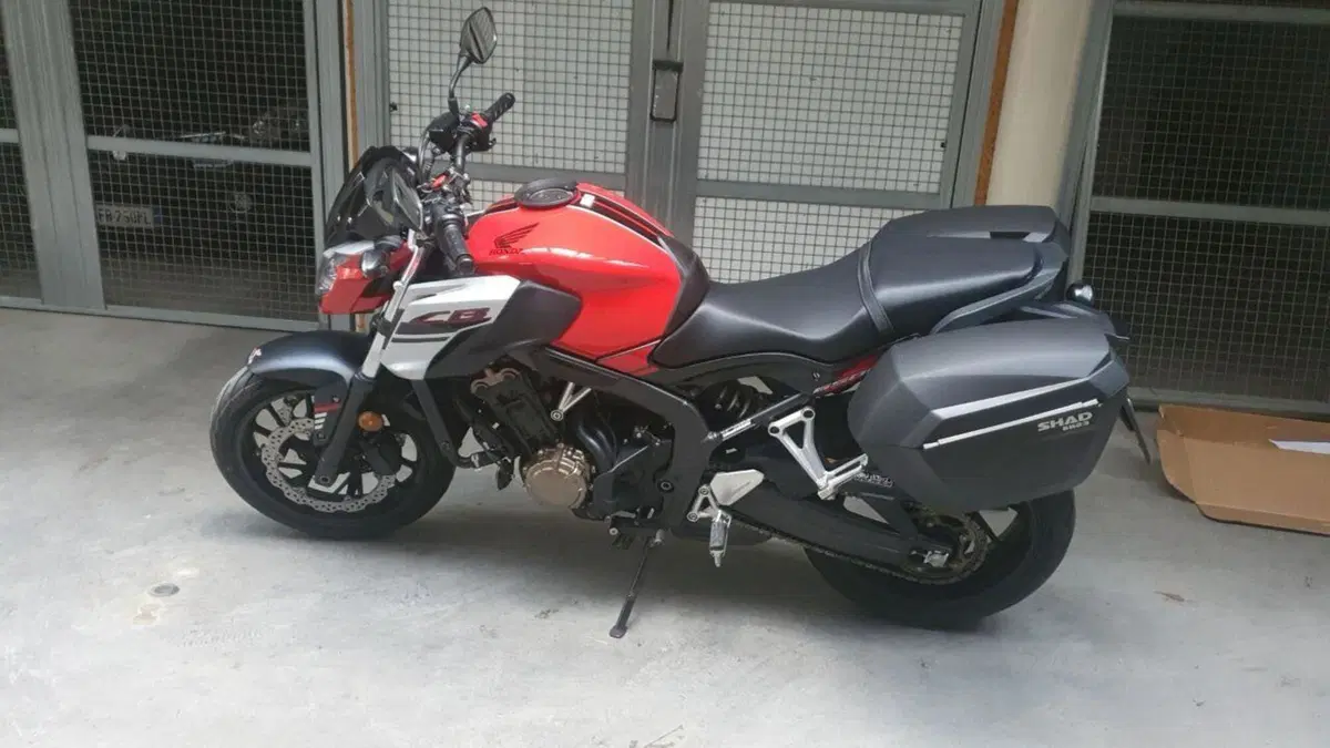 Honda CB 650 F (2017 - 18)