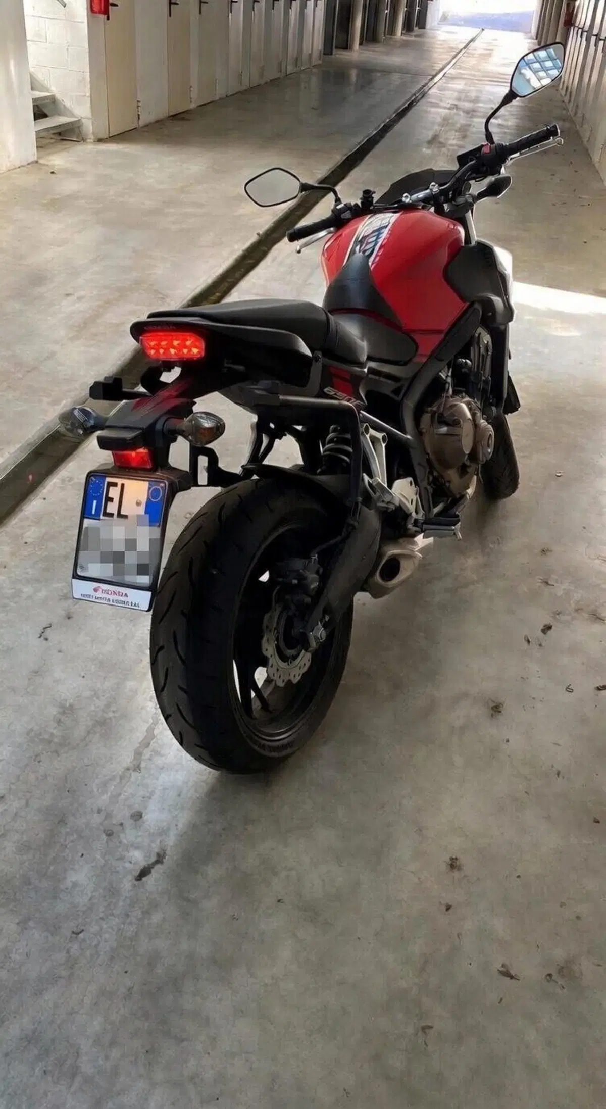 Honda CB 650 F (2017 - 18) (3)