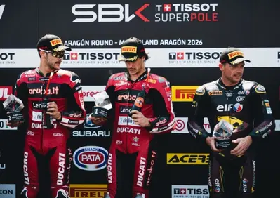 SBK. GP d’Aragona. Nicolò Bulega piega Iker Lecuona e vince anche la gara sprint al Motorland [GALLERY]