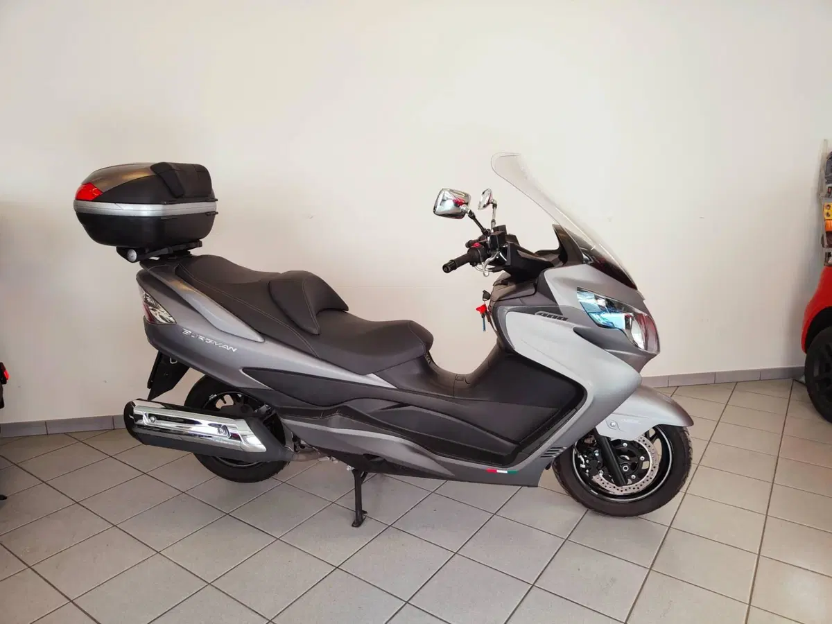 Suzuki Burgman AN 400 Lux (2012 - 16)