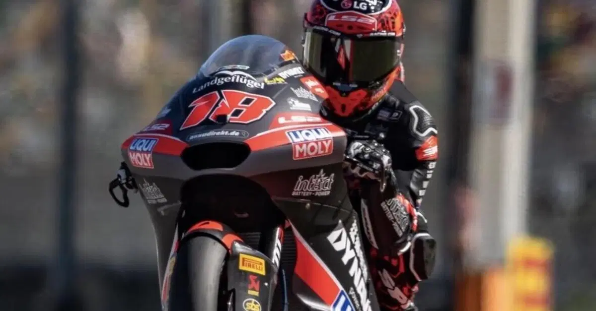 MotoGP 2026. GP d'Italia al Mugello. Moto2: Manu Gonzalez vince dominando dall'inizio alla fine. Che gara di Celestino Vietti, da sedicesimo a secondo! Completa il podio Dani Holgado [CLASSIFICA]