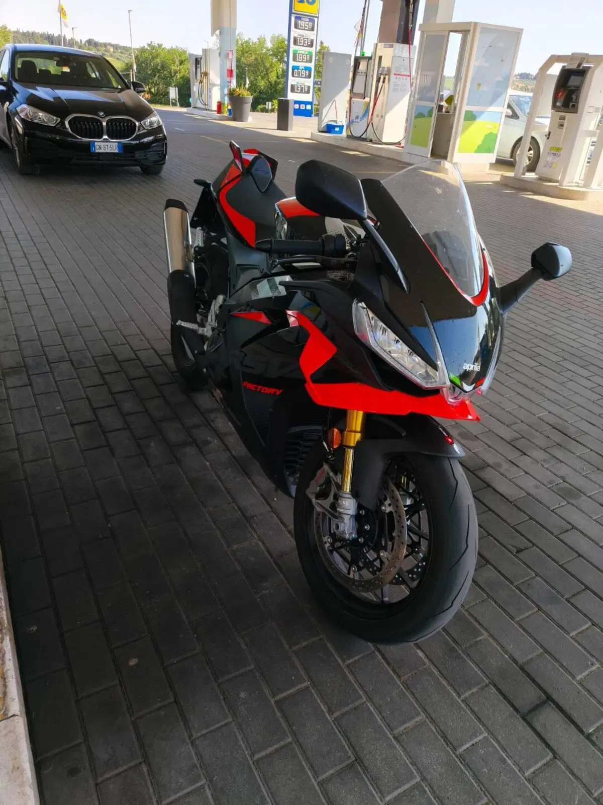 Aprilia RSV4 1100 Factory (2025 - 26)