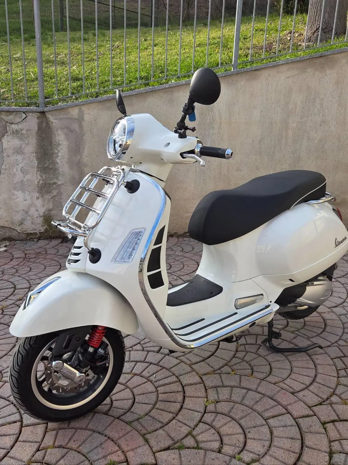Vespa GTS 300 Super (2023 - 24) (3)