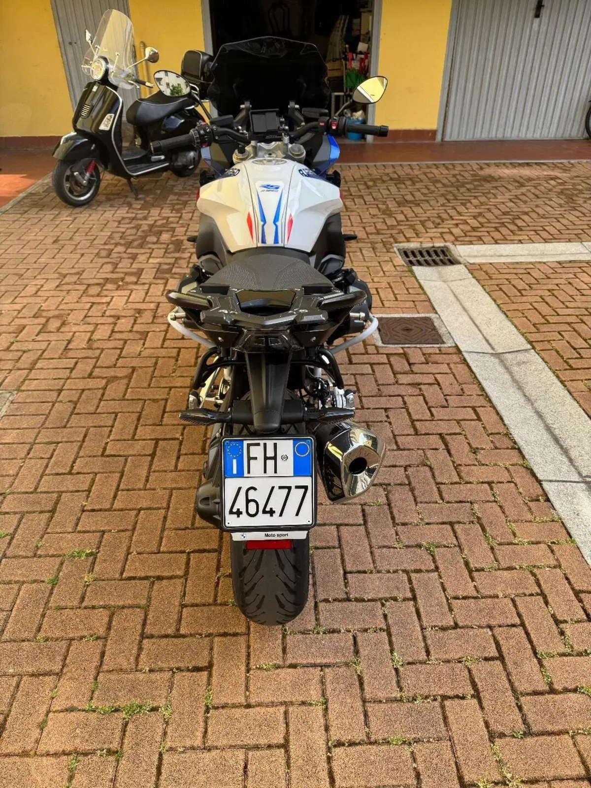 Bmw R 1250 RS (2021 - 25) (2)