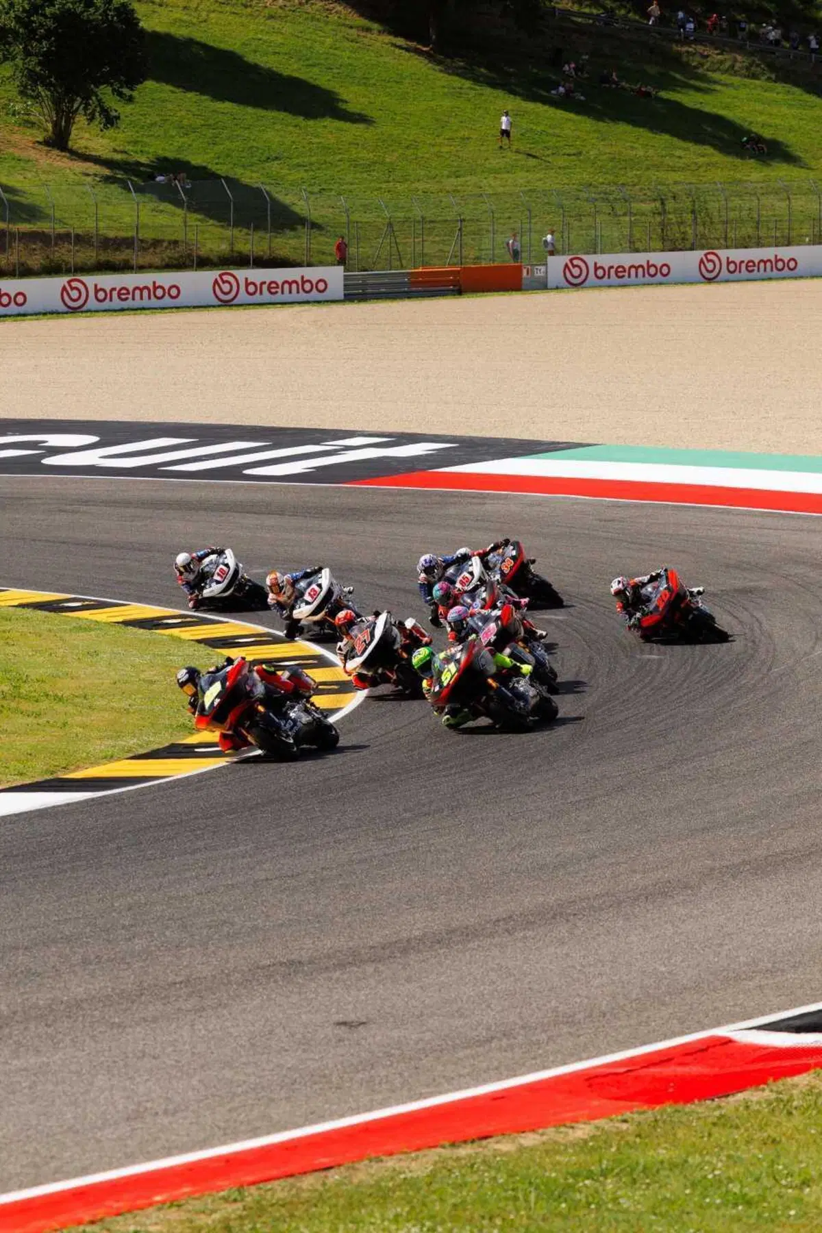 La prima europea della H-D Bagger World Cup. Gutierrez e Iannone. È il delirio [VIDEO] (11)