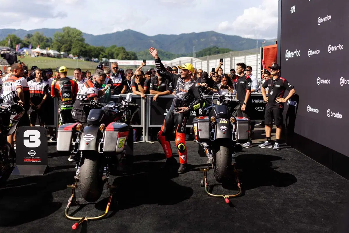 La prima europea della H-D Bagger World Cup. Gutierrez e Iannone. È il delirio [VIDEO] (7)