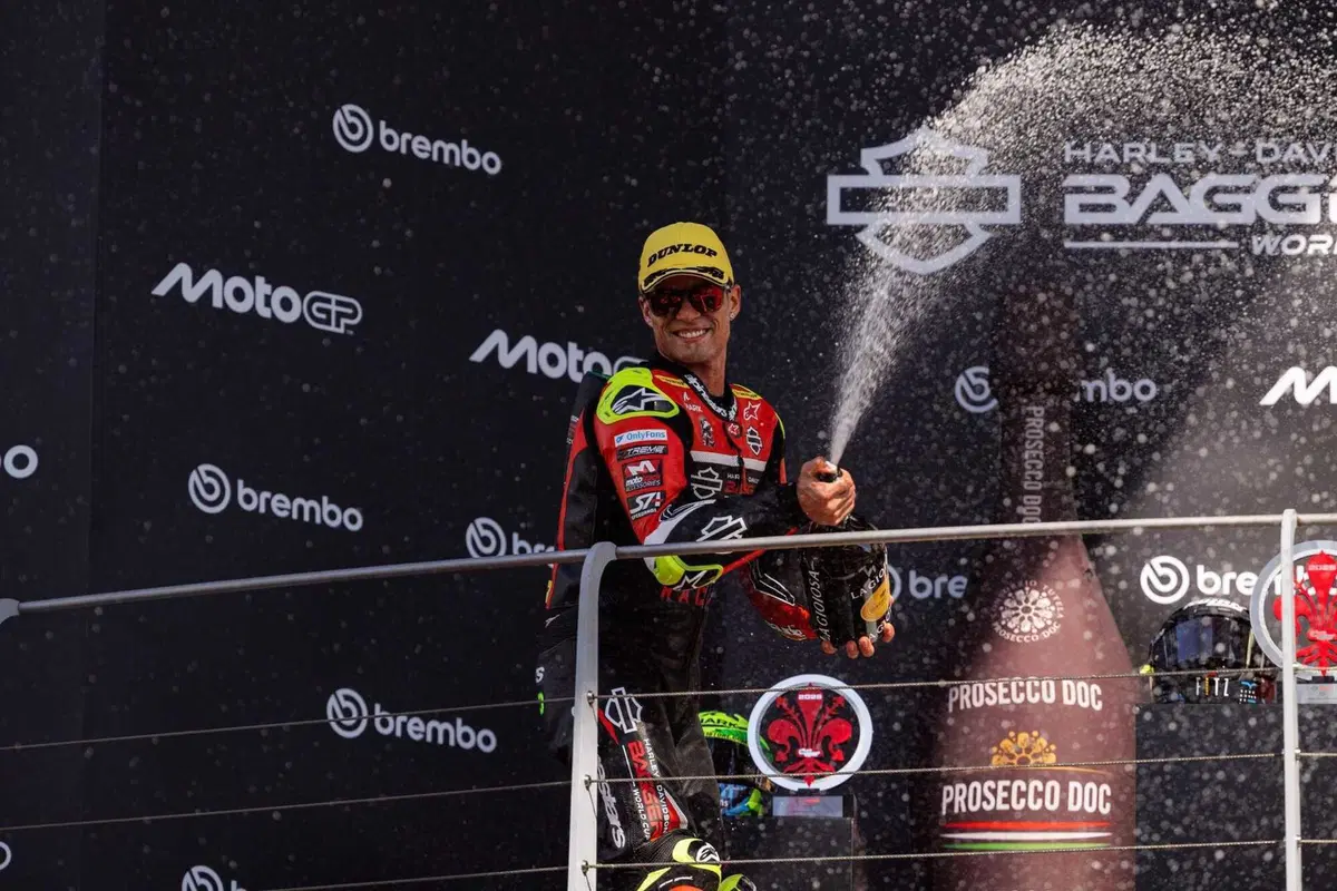 La prima europea della H-D Bagger World Cup. Gutierrez e Iannone. È il delirio [VIDEO] (4)