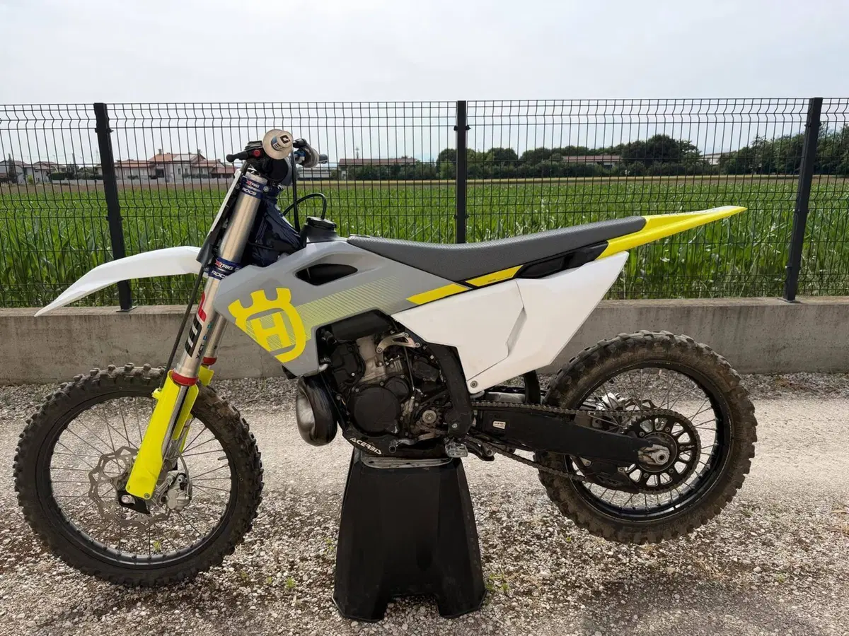 Husqvarna TC 250 (2024) (3)