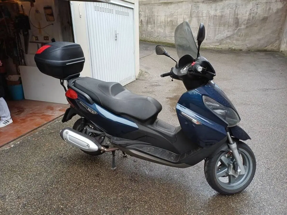 Piaggio X7 250 (2007 - 12) (4)