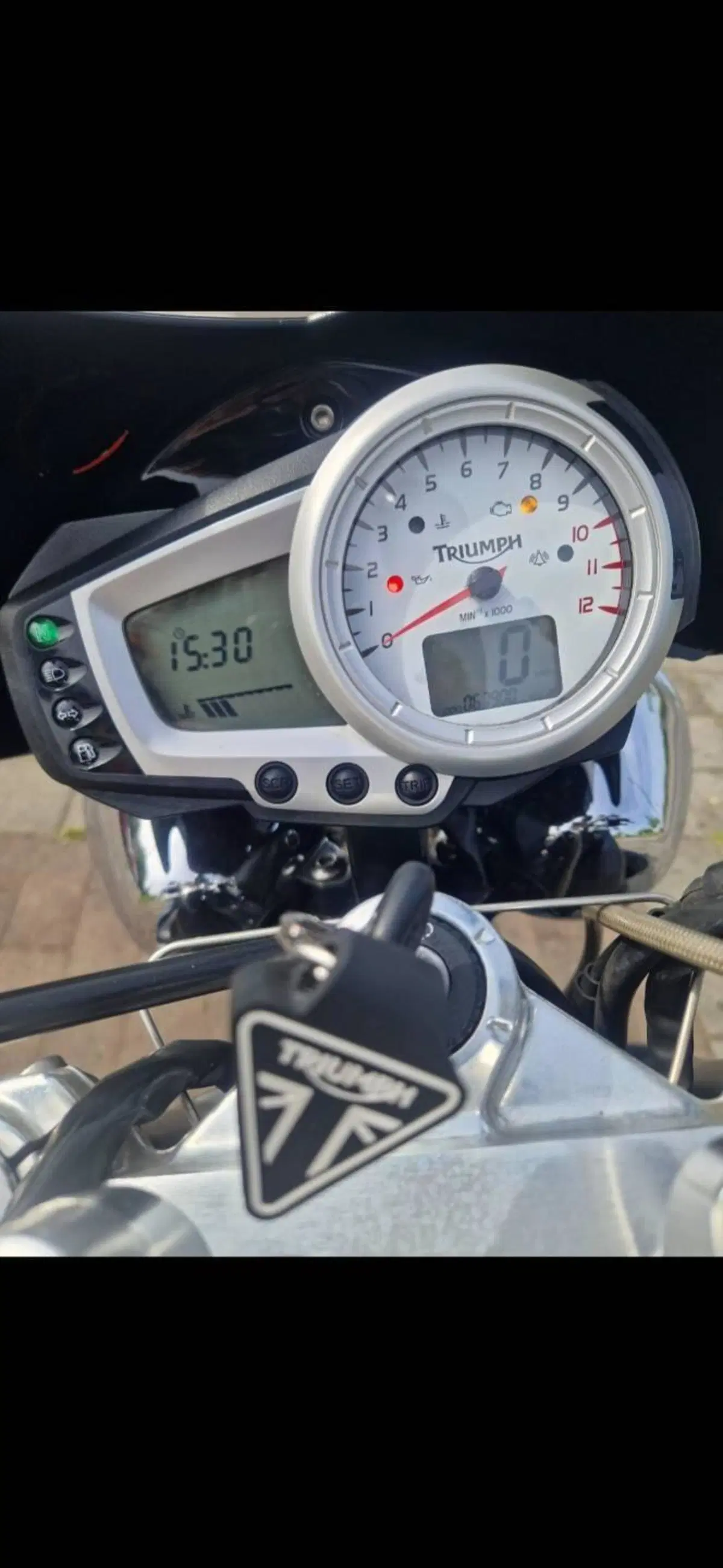 Triumph Speed Triple 1050 (2005 - 11) (12)
