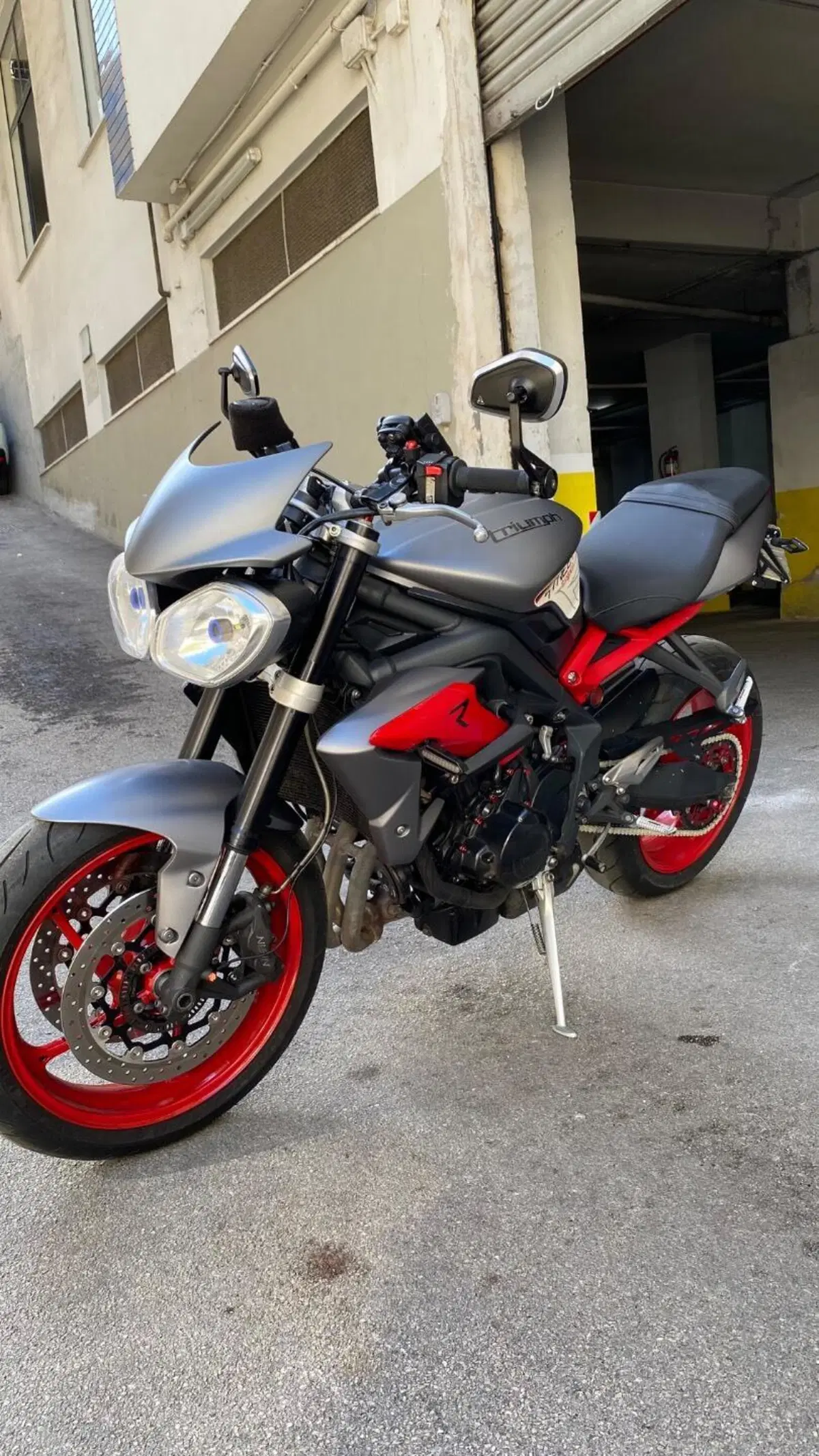 Triumph Street Triple (2013) (4)