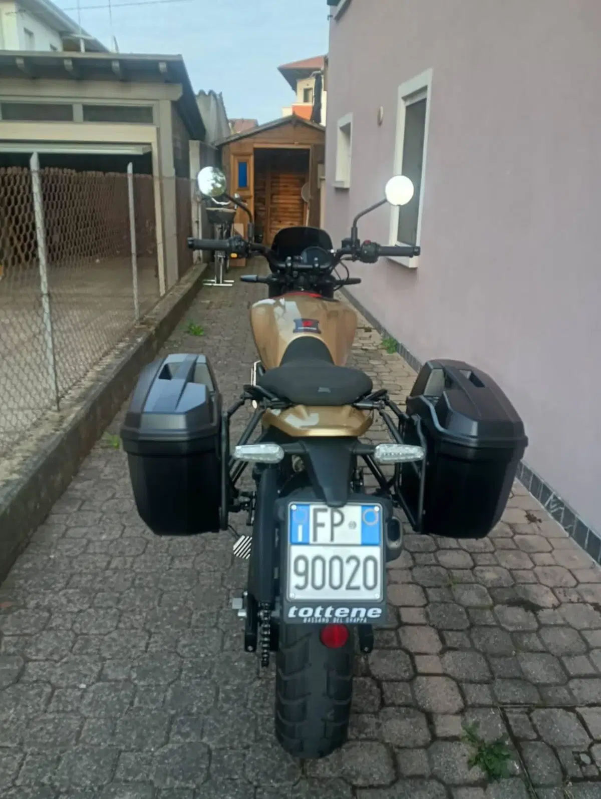 Royal Enfield Guerrilla 450 Apex (2026) (5)