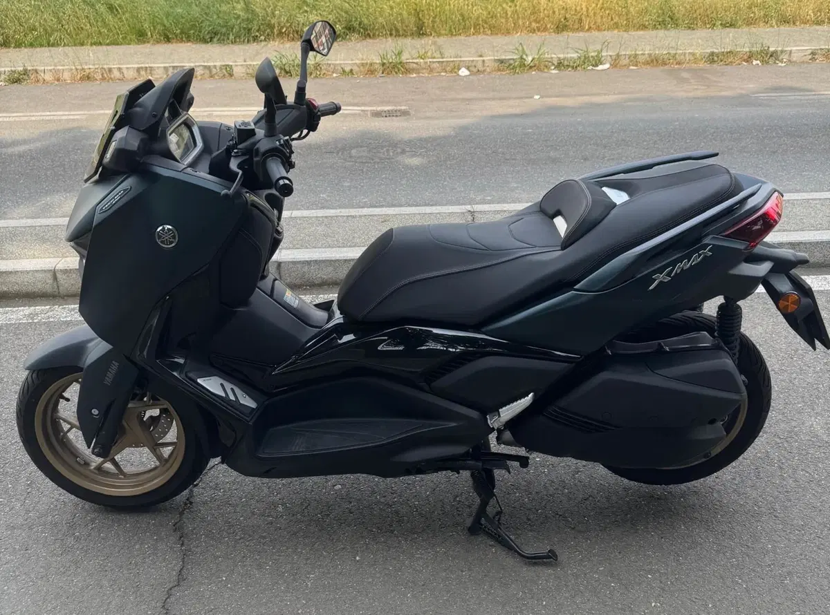 Yamaha X-Max 300 Tech Max (2021 - 24)