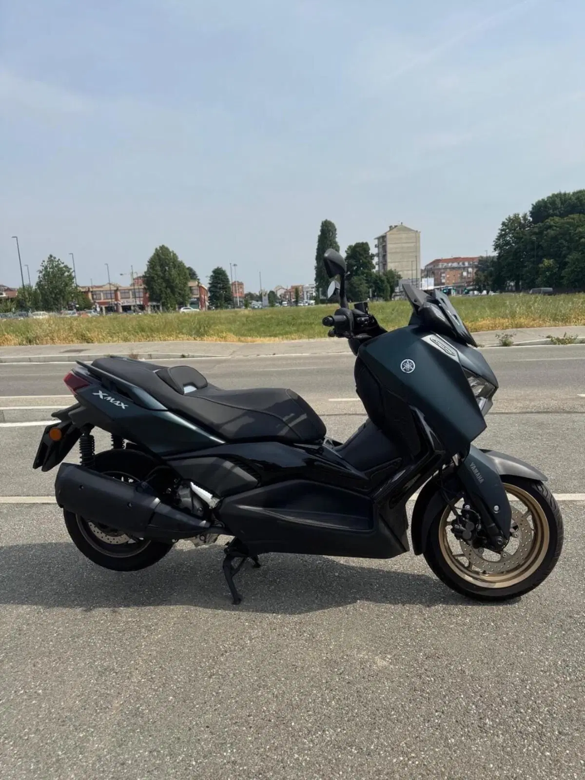 Yamaha X-Max 300 Tech Max (2021 - 24) (5)
