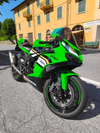 Kawasaki Ninja 636 ZX-6R (2024 - 26) usata
