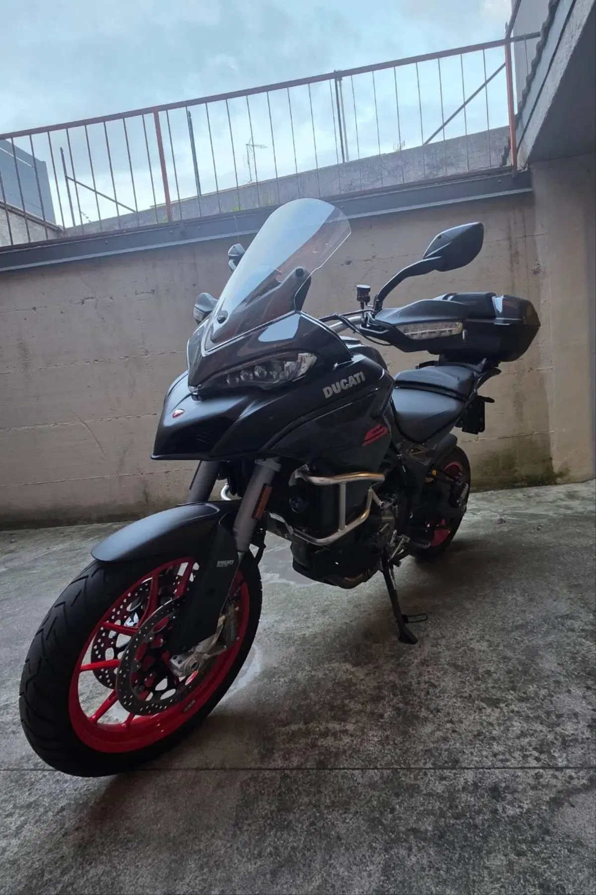 Ducati Multistrada V2 S (2022 - 24) (2)