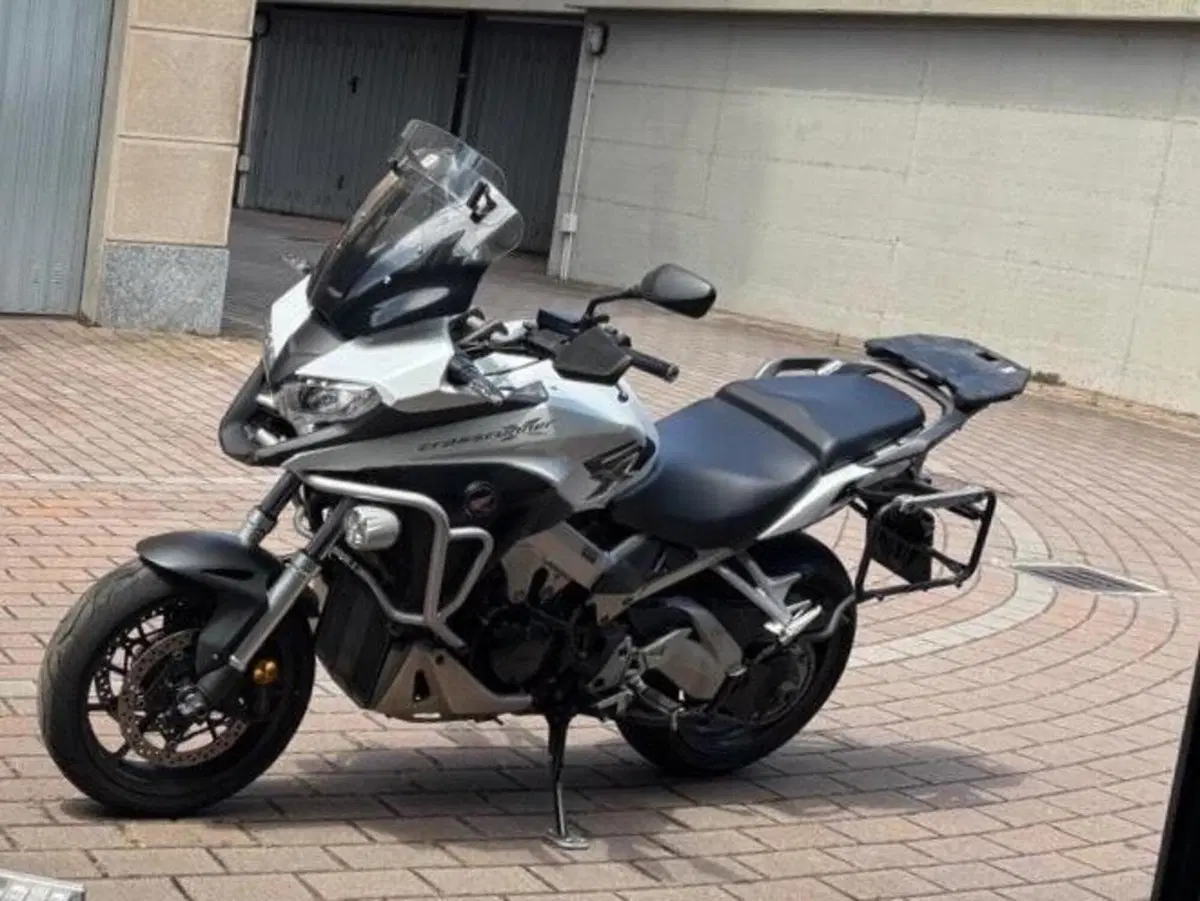 Honda Crossrunner Travel Edition ABS (2015 - 18)