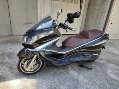 Piaggio X10 350 ie Executive (2011 - 17) usata