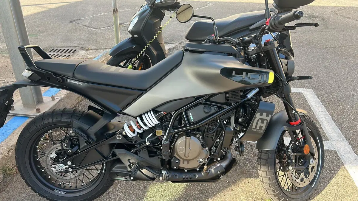 Husqvarna Svartpilen 401 (2024 - 26) (5)