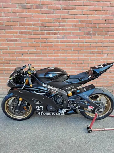 Yamaha YZF R6 (2008 - 09) usata