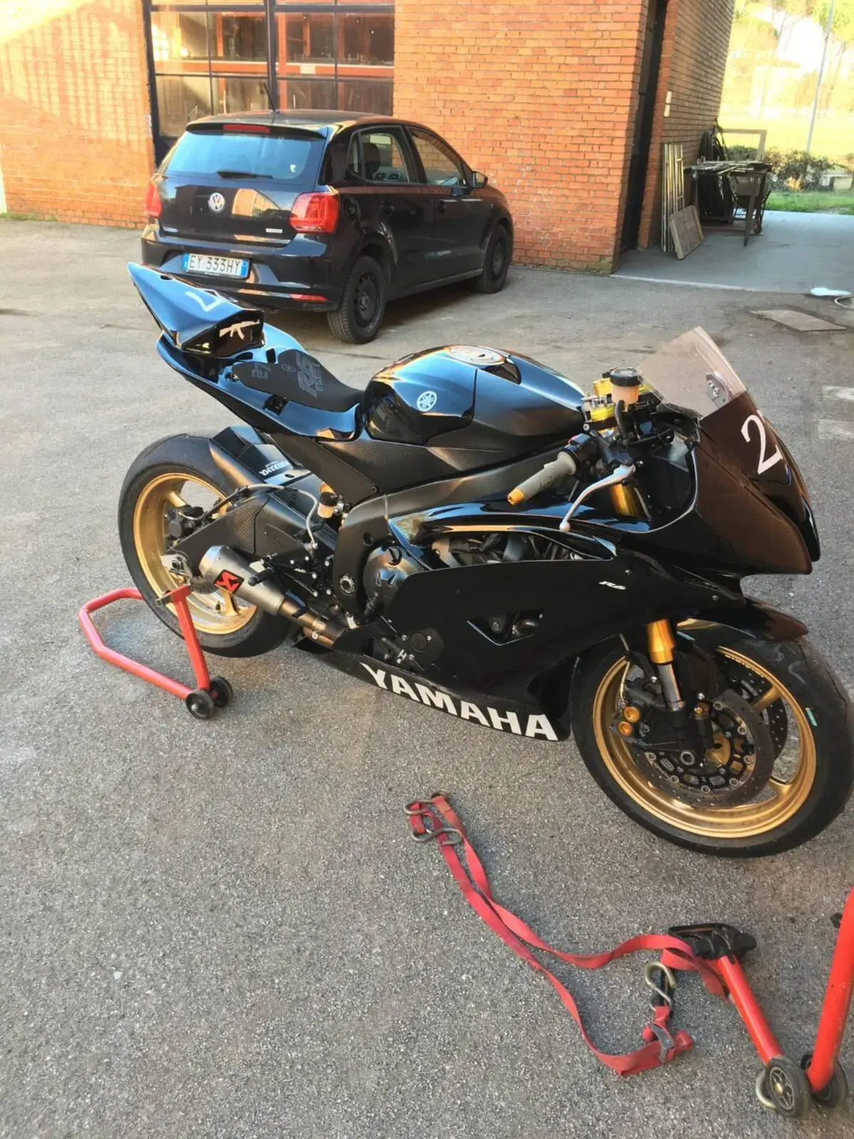 Yamaha YZF R6 (2008 - 09) (4)
