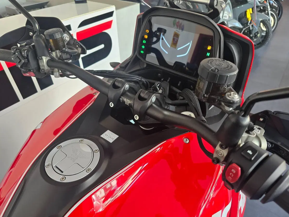Moto Morini X-Cape 1200 (2026) (13)