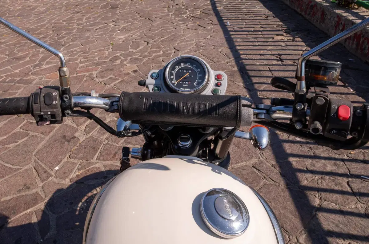 Triumph Scrambler (2006 - 17) (3)