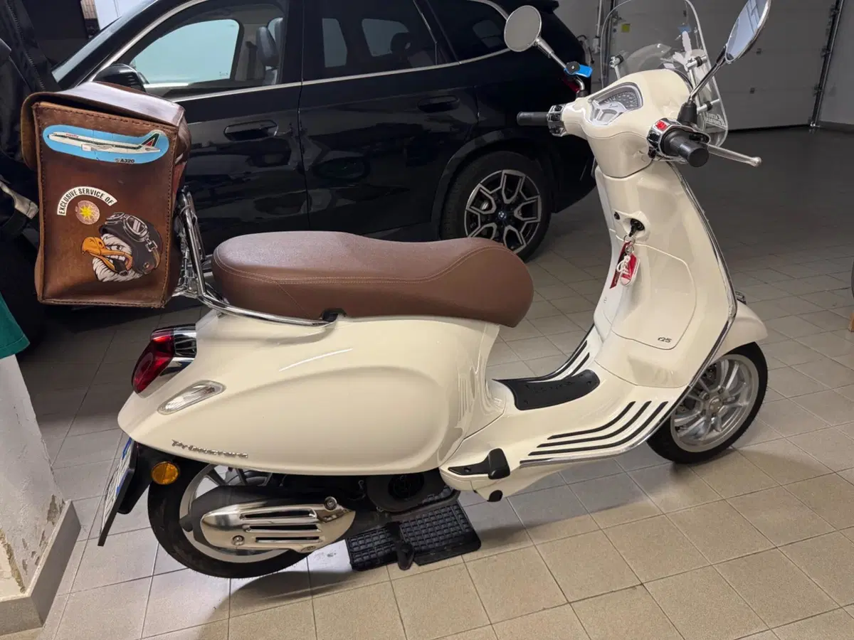 Vespa Primavera 125 3V ie ABS (2018 - 19) (4)