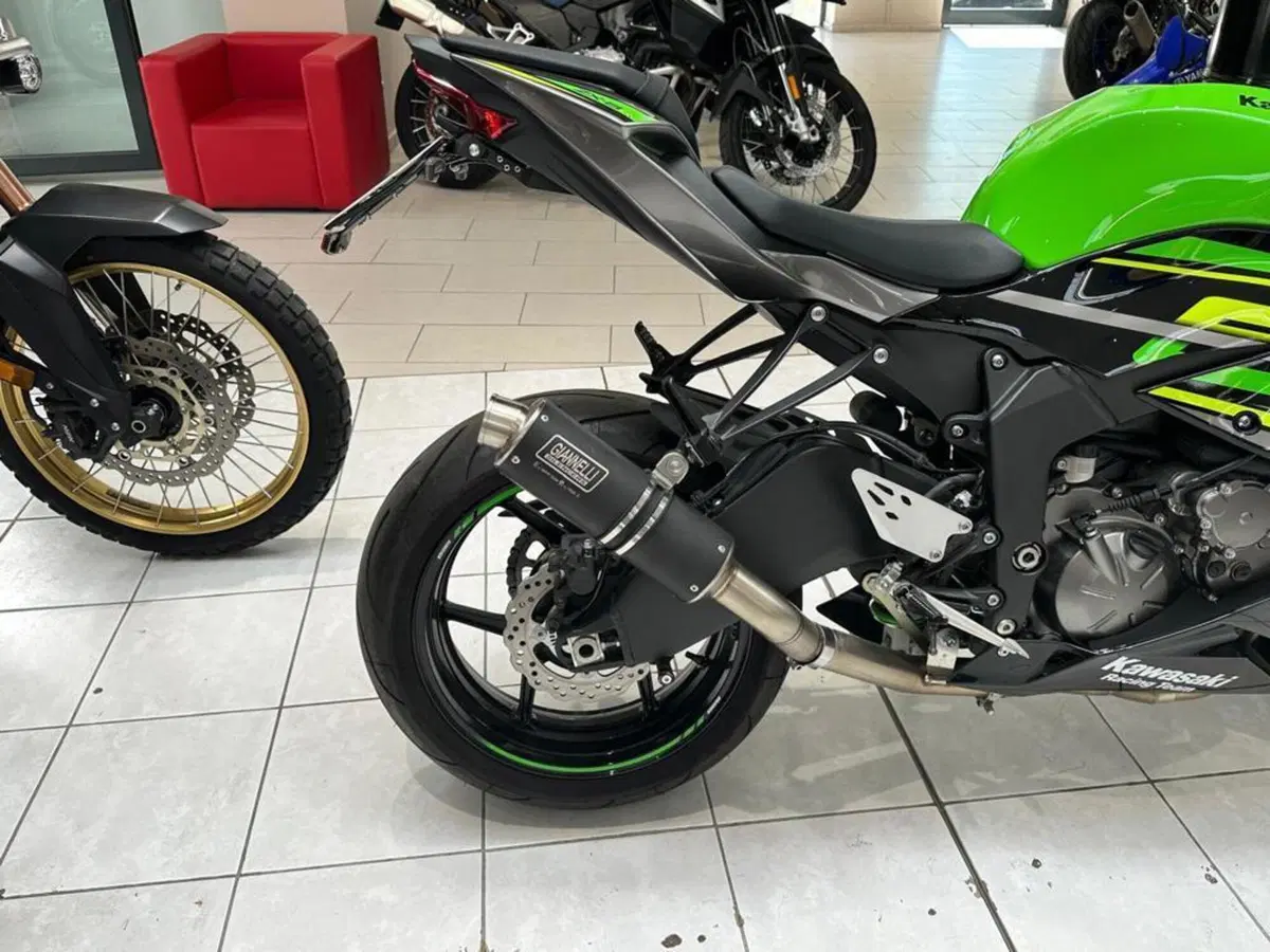 Kawasaki Ninja 636 ZX-6R KRT (2019 - 20) (5)