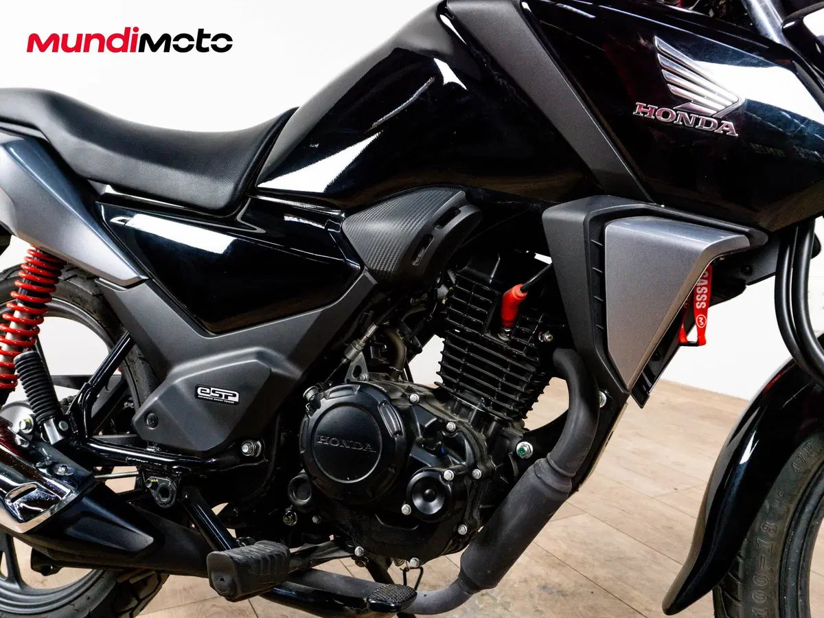 Honda CB 125 F (2026) (4)