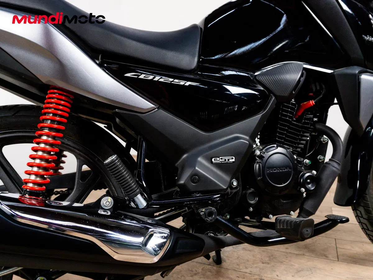 Honda CB 125 F (2026) (3)