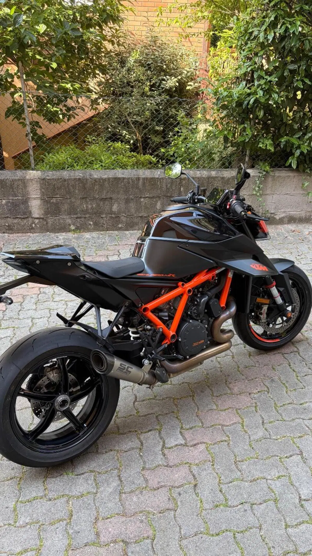 KTM 1290 Super Duke R (2021) (2)