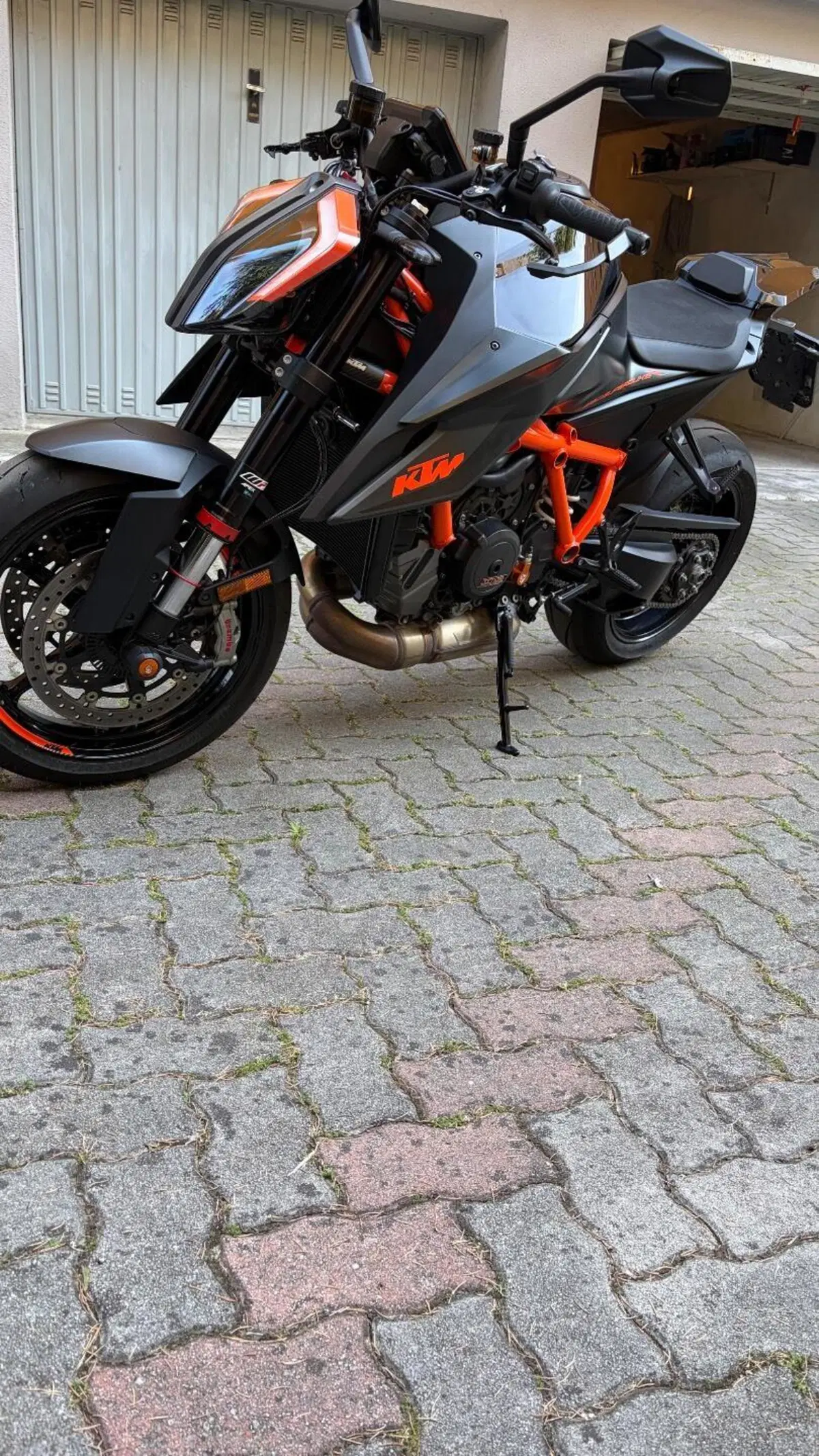 KTM 1290 Super Duke R (2021) (4)