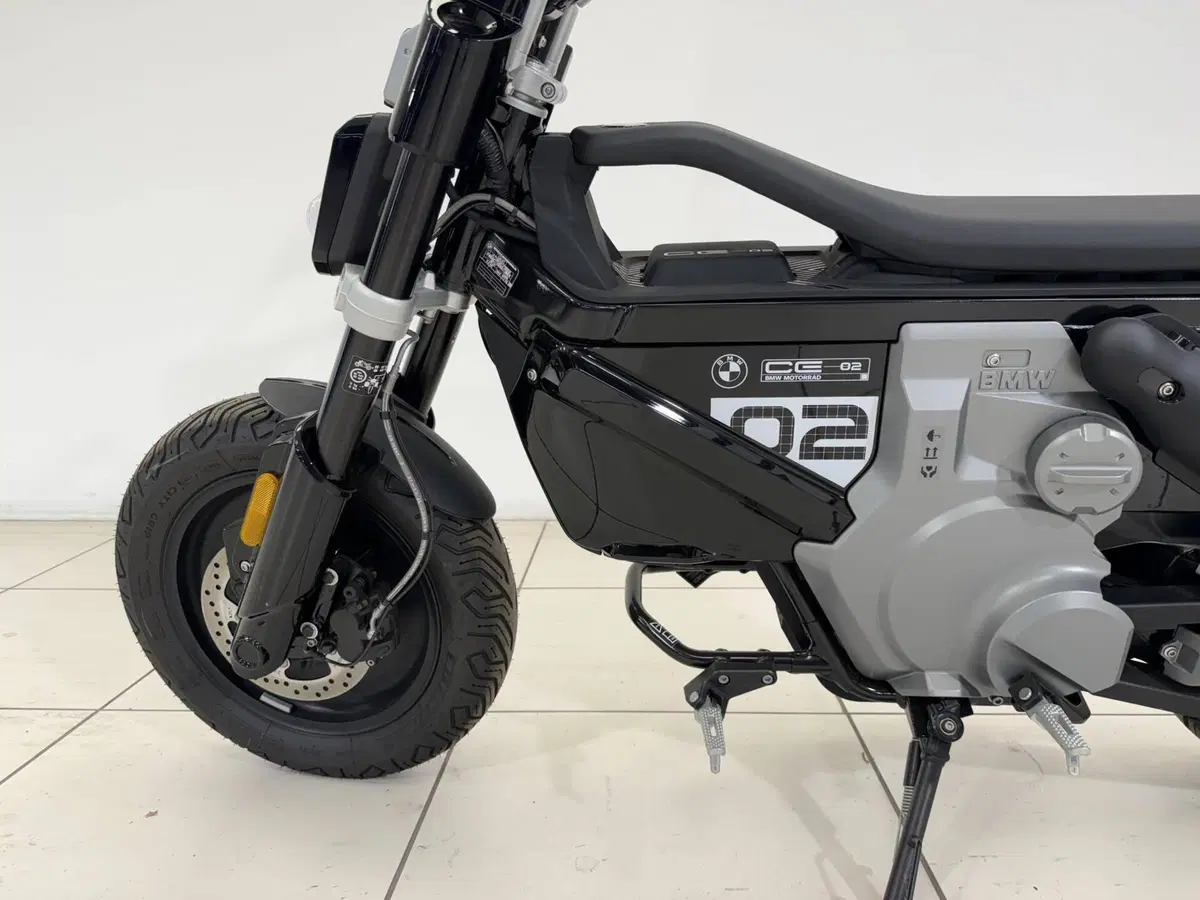 Bmw CE 02 (2024 - 26) (14)