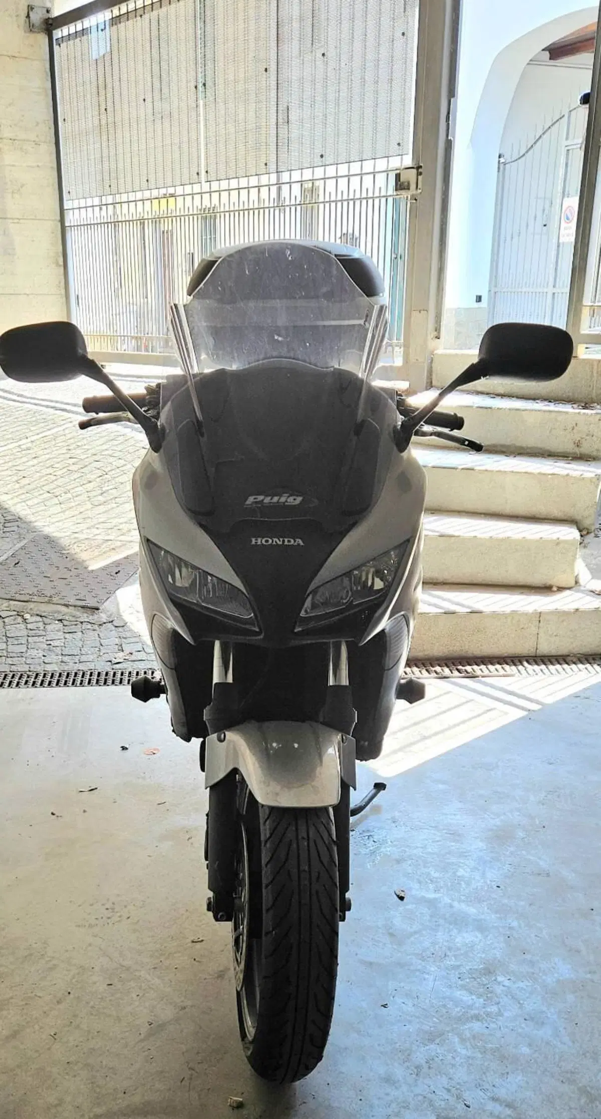 Honda CBF 1000 F (2010 - 13) (3)