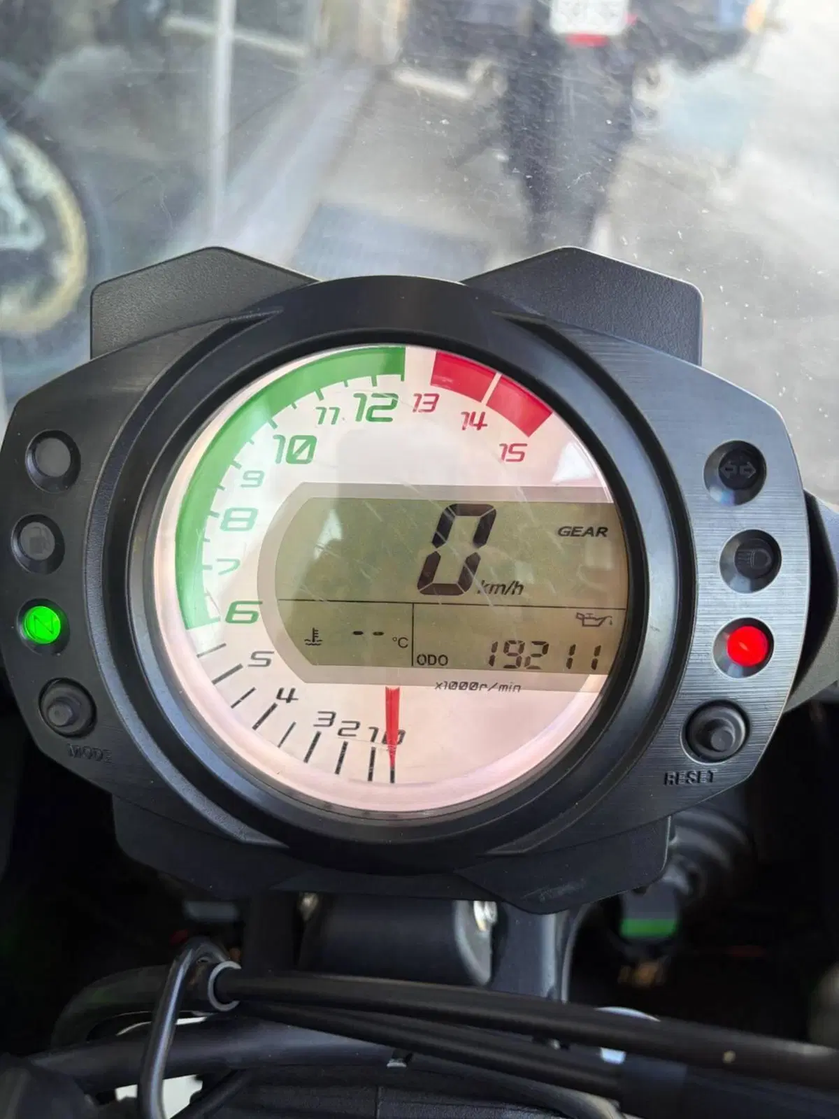 Kawasaki Ninja 1000 ZX-10R (2008 - 09) (5)