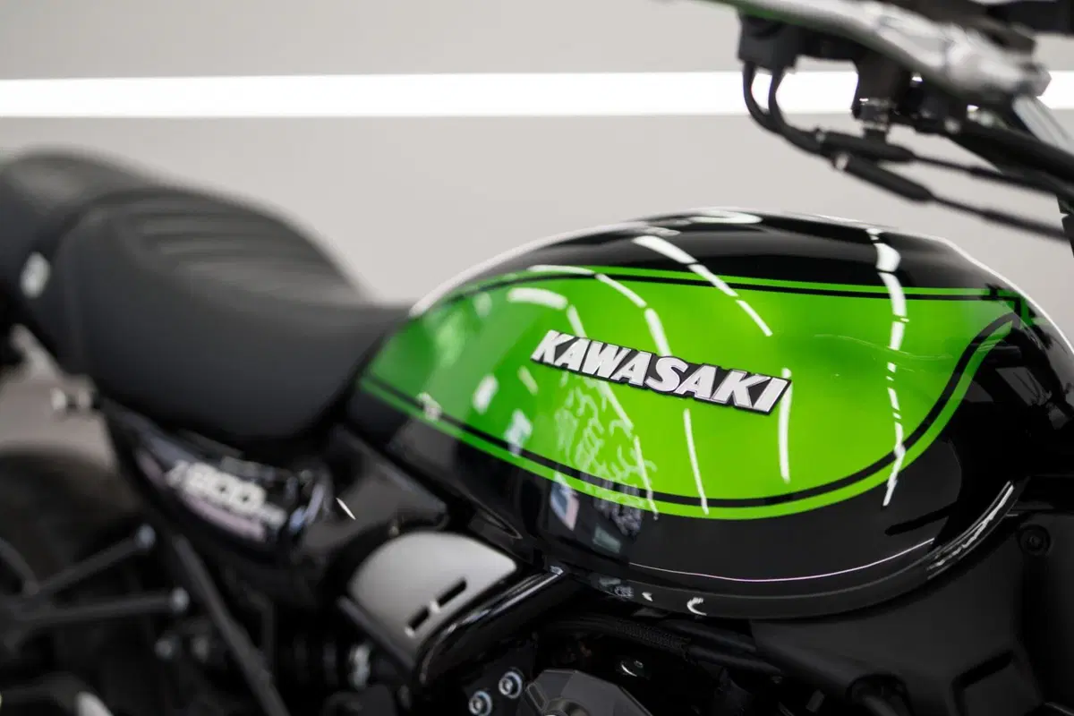 Kawasaki Z 900 RS (2022 - 25) (3)