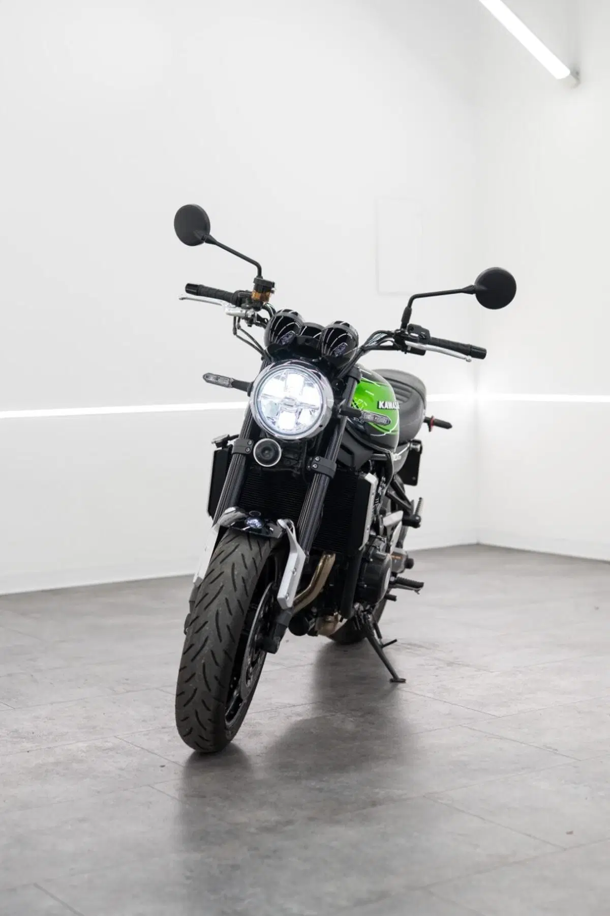 Kawasaki Z 900 RS (2022 - 25) (10)