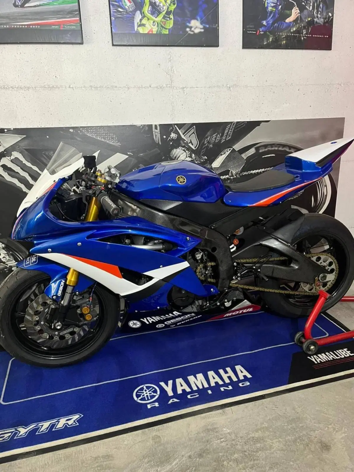 Yamaha YZF R6 (2010 - 16) (2)