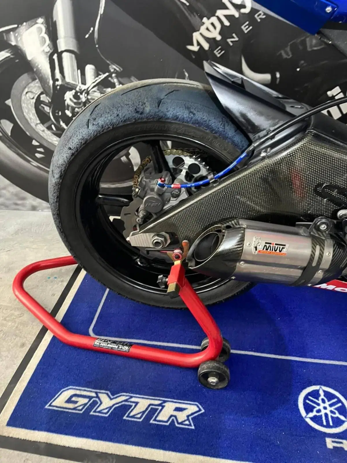 Yamaha YZF R6 (2010 - 16) (9)