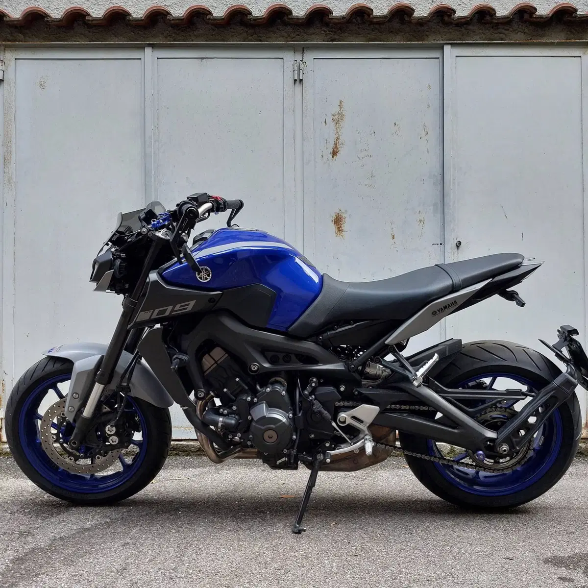 Yamaha MT-09 (2017 - 20) (2)