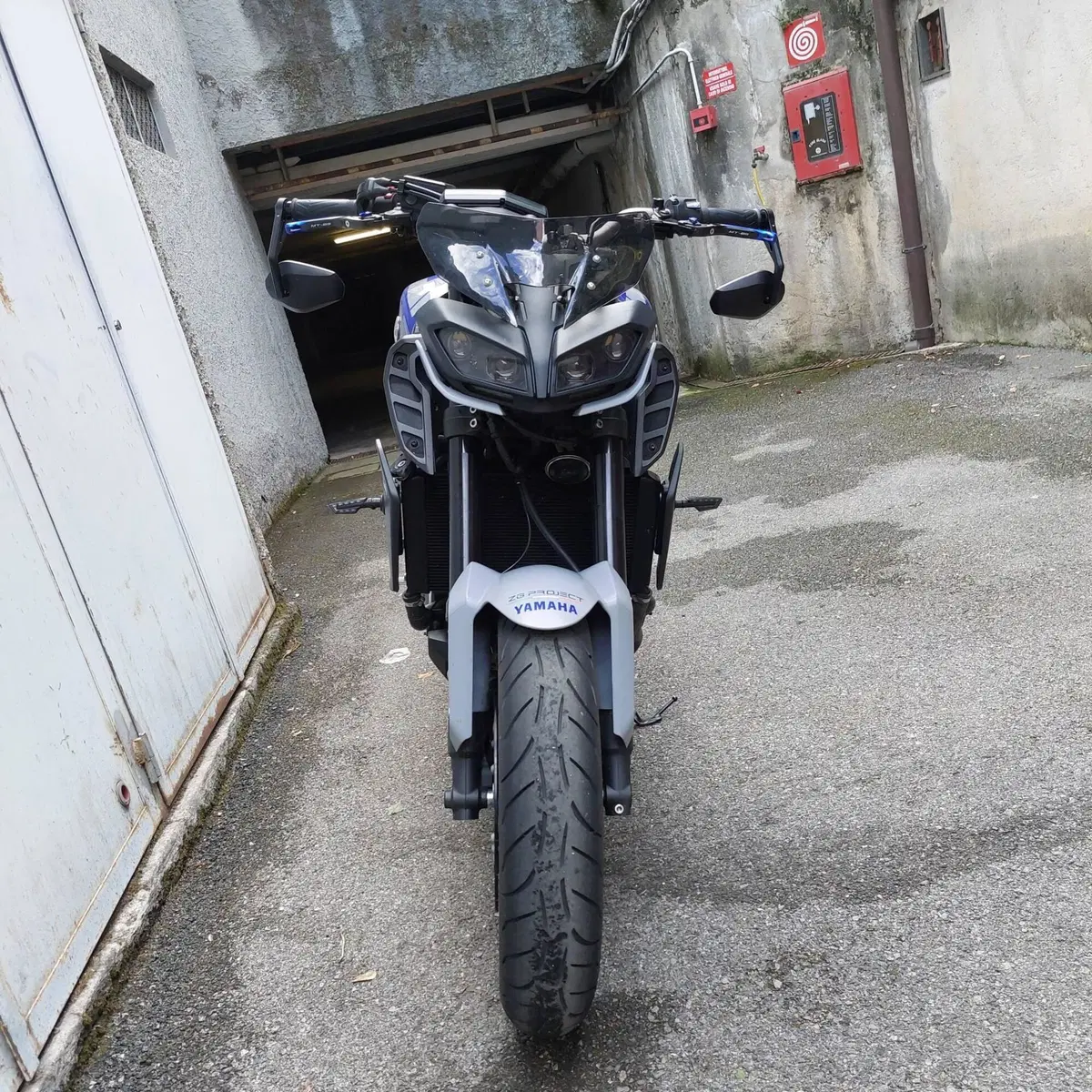 Yamaha MT-09 (2017 - 20) (3)