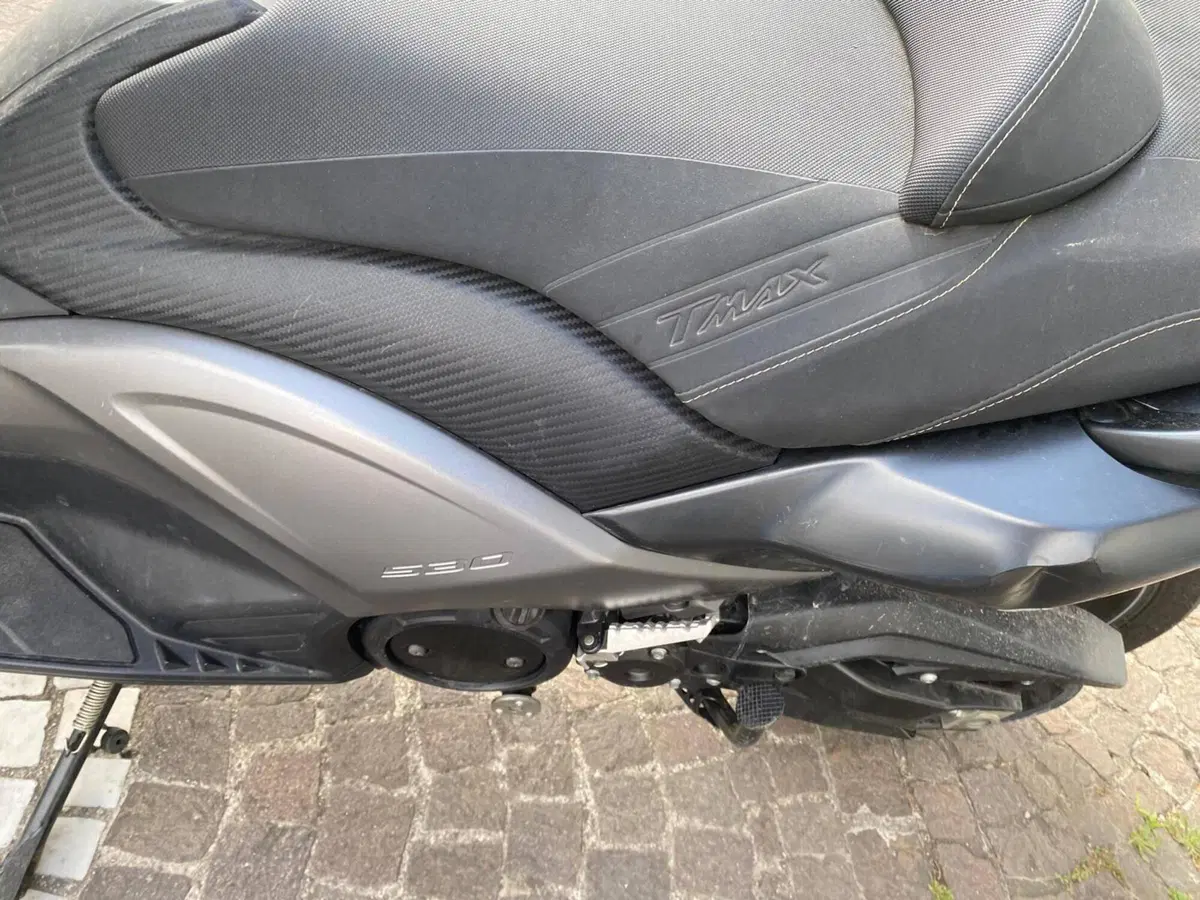 Yamaha T-Max 530 (2015 - 16) (5)