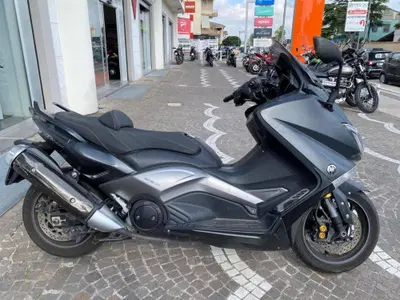 Yamaha T-Max 530 (2015 - 16) usata