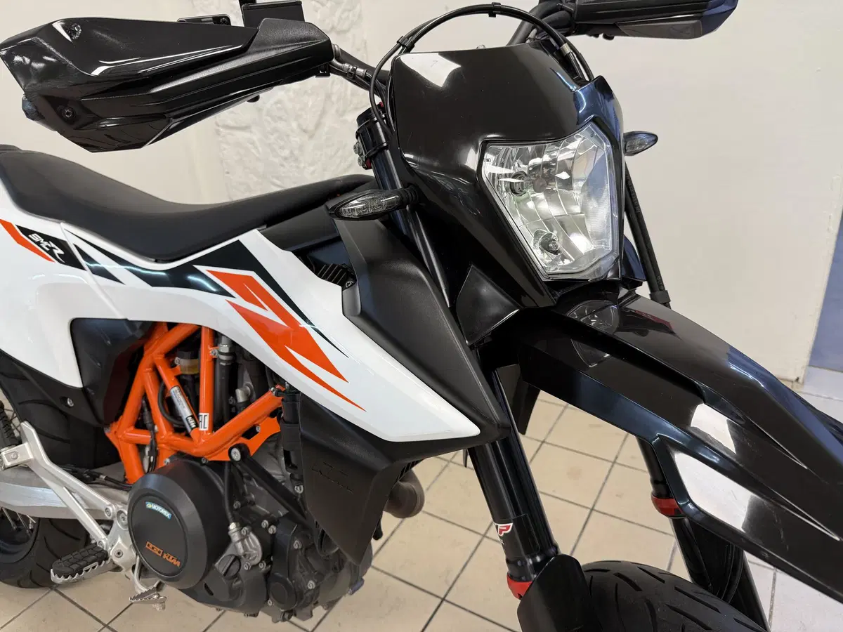 KTM 690 SMC R (2019 - 20) (7)